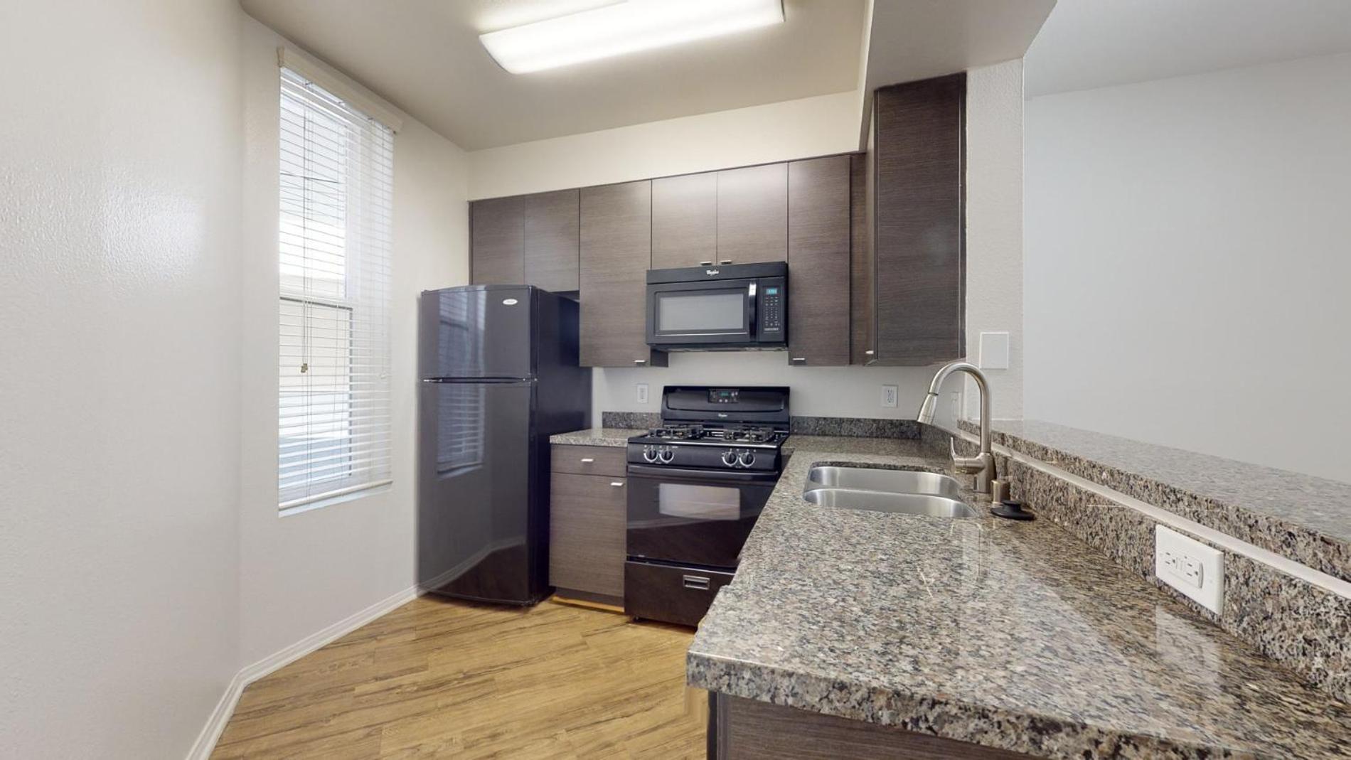 Apartment Premier - Prime Mdr-venice Location With Pool, Gym & Hot Tub