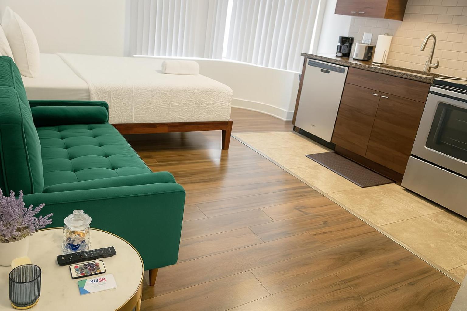 Apartment Premier - Prime Mdr-venice Location With Pool, Gym & Hot Tub