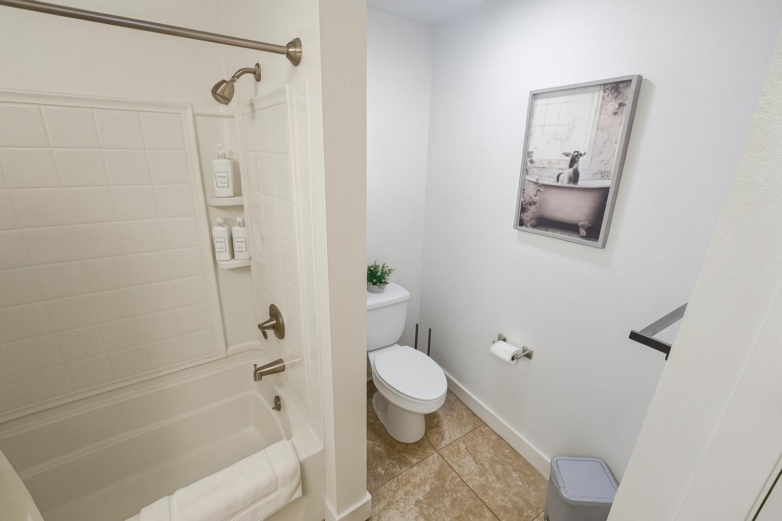 Premier - Prime Mdr-venice Location With Pool, Gym & Hot Tub Apartment